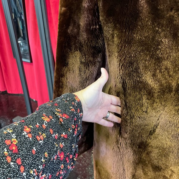 Vintage 60s Famous-Barr Co Brown Teddy Faux Fur Knee Length Coat Womens L/XL - Picture 8 of 10